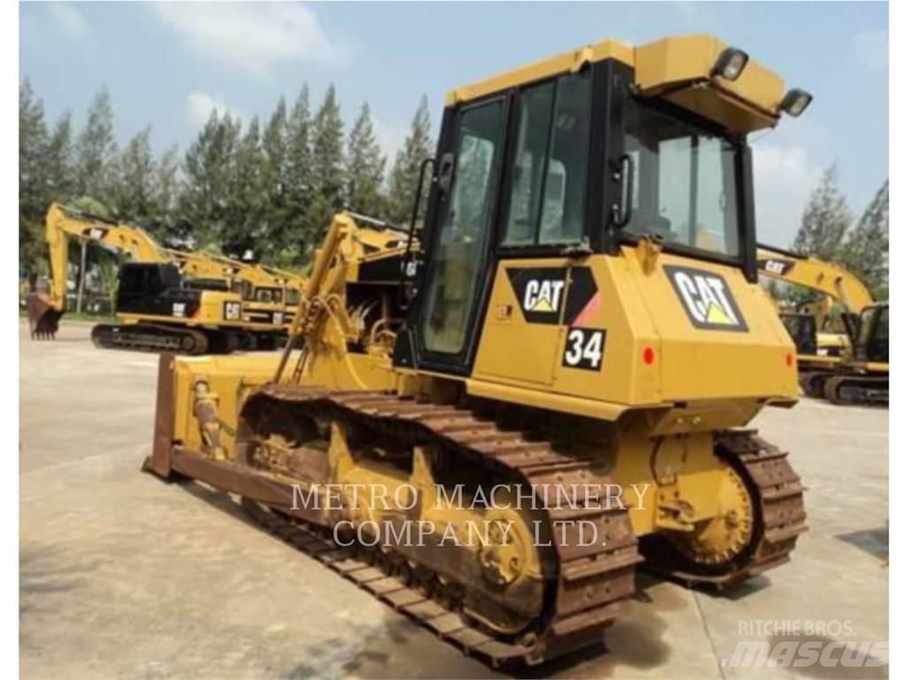 CAT D6G Kāpurķēžu buldozeri