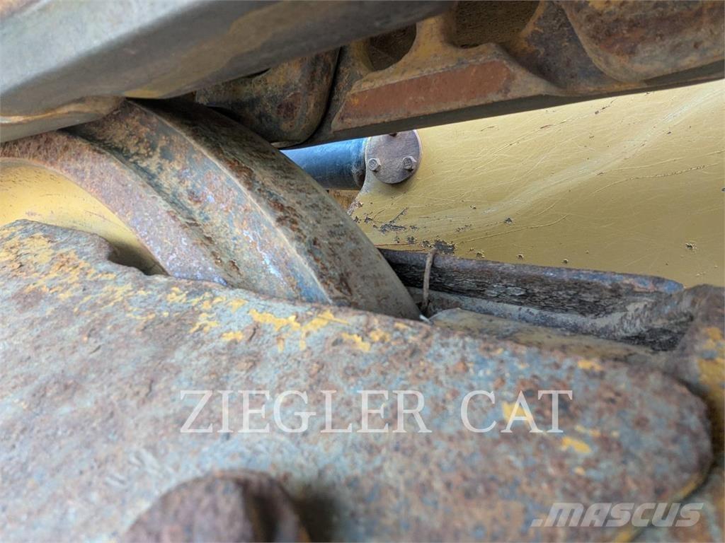 CAT D6K2 Kāpurķēžu buldozeri