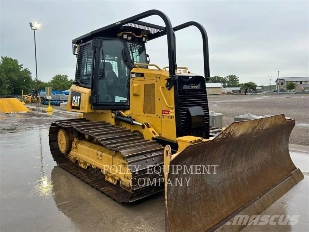CAT D6K2LGPA Kāpurķēžu buldozeri