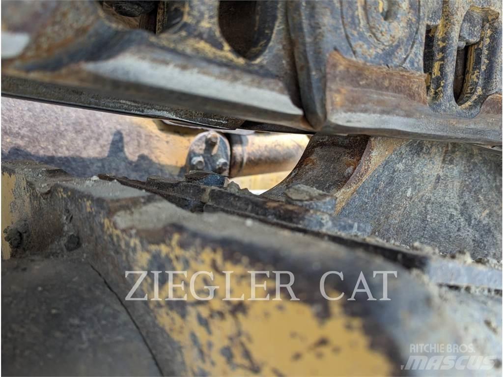 CAT D6N Kāpurķēžu buldozeri