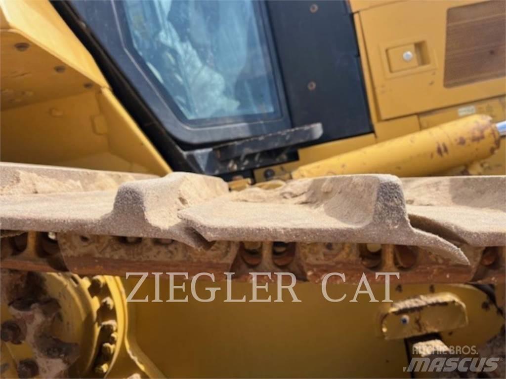 CAT D6N Kāpurķēžu buldozeri