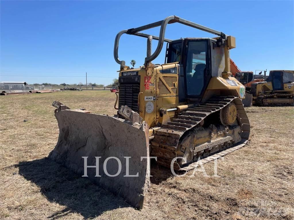 CAT D6N Kāpurķēžu buldozeri