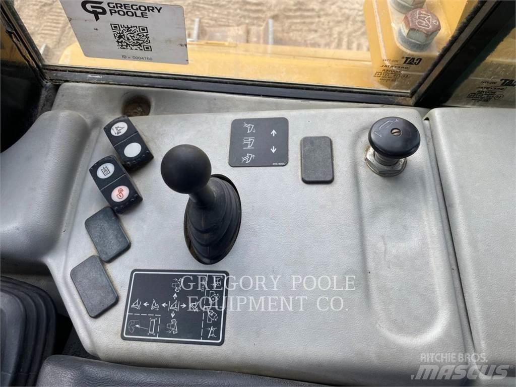 CAT D6NLGP Kāpurķēžu buldozeri