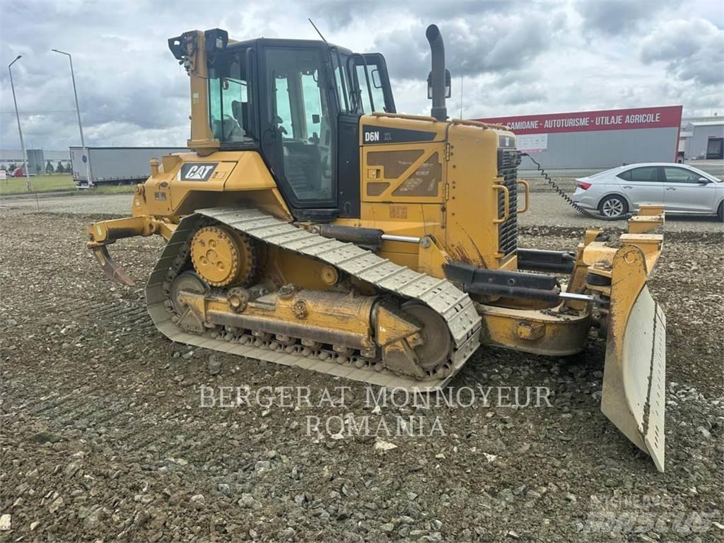 CAT D6NXL Kāpurķēžu buldozeri