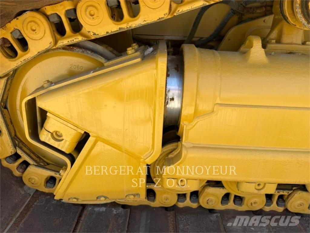 CAT D6NXL Kāpurķēžu buldozeri