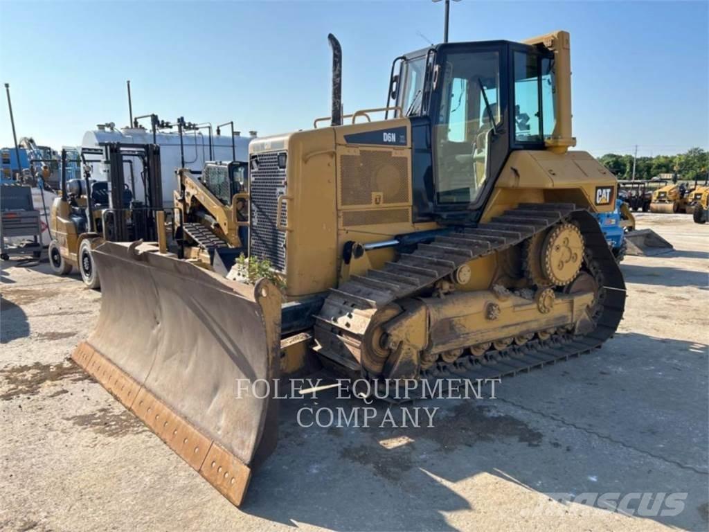 CAT D6NXL Kāpurķēžu buldozeri