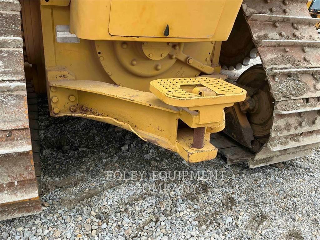 CAT D6NXL Kāpurķēžu buldozeri