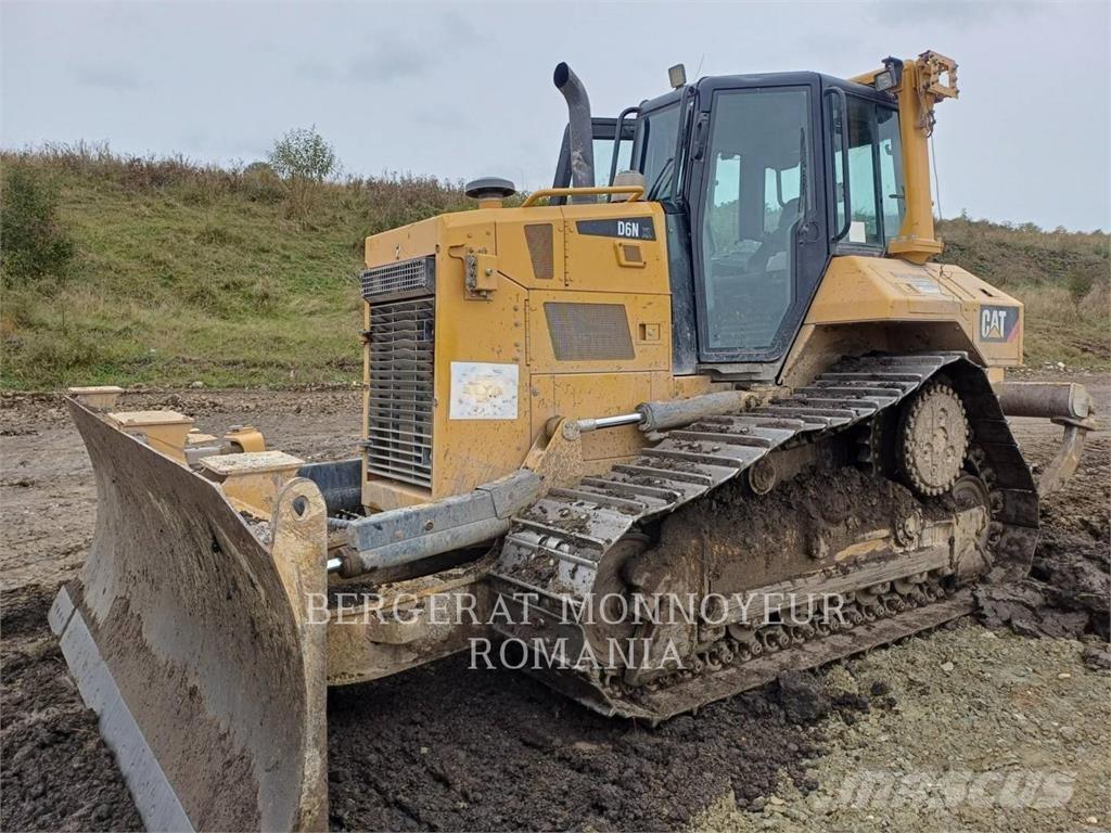 CAT D6NXL Kāpurķēžu buldozeri