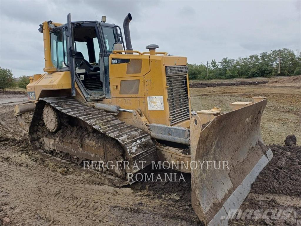 CAT D6NXL Kāpurķēžu buldozeri