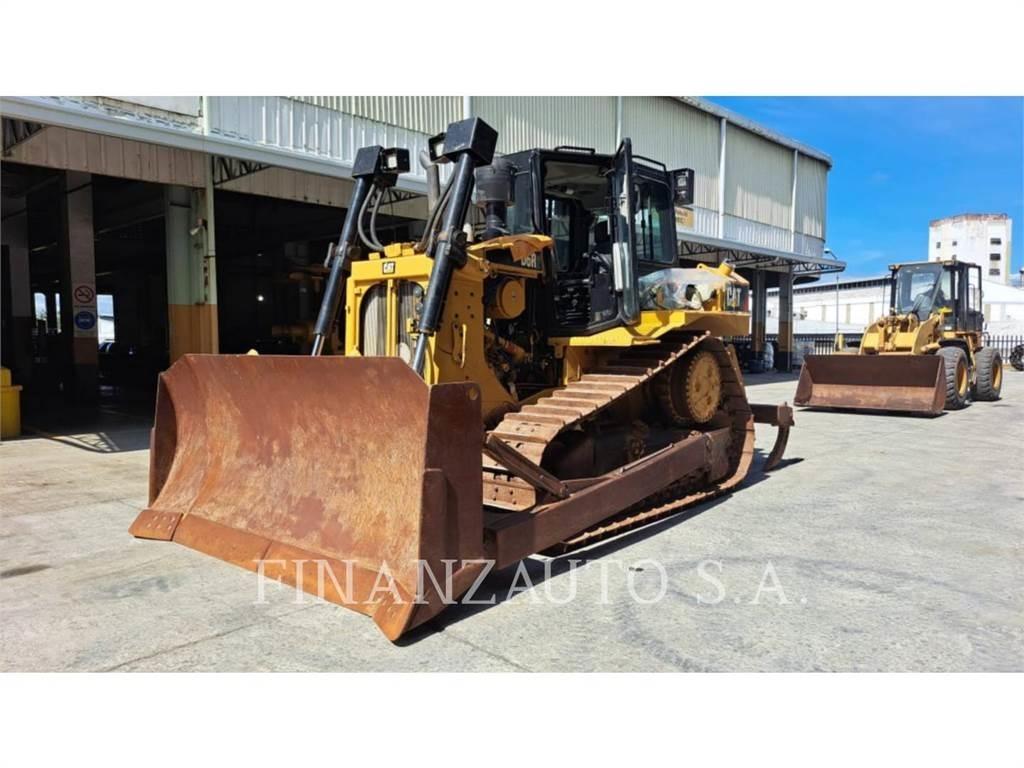 CAT D6R Kāpurķēžu buldozeri