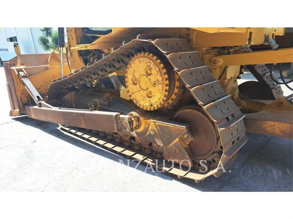 CAT D6R Kāpurķēžu buldozeri