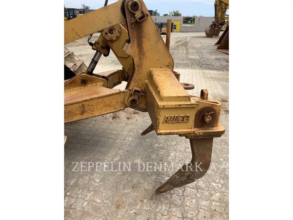 CAT D6R Kāpurķēžu buldozeri