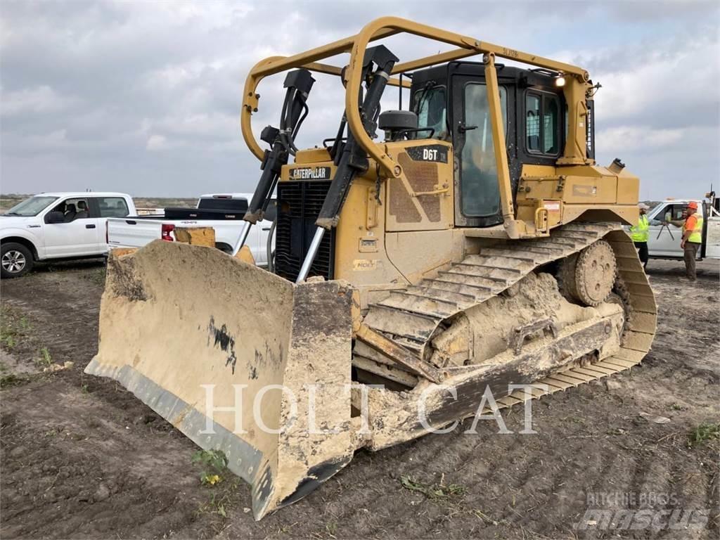 CAT D6T Kāpurķēžu buldozeri