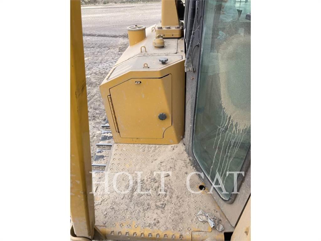 CAT D6T Kāpurķēžu buldozeri