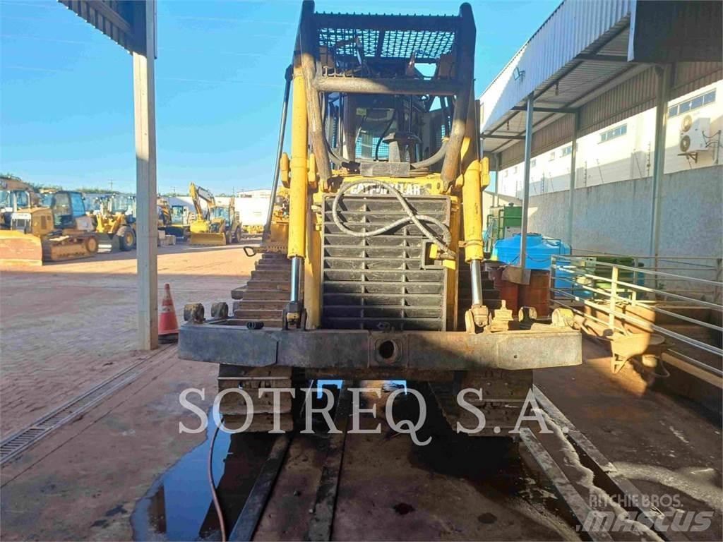 CAT D6T Kāpurķēžu buldozeri