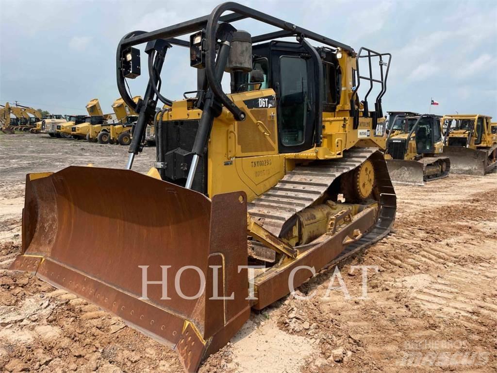 CAT D6T Kāpurķēžu buldozeri