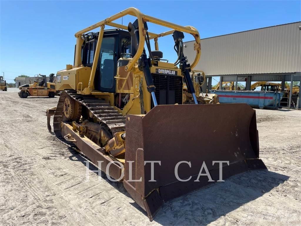 CAT D6T Kāpurķēžu buldozeri
