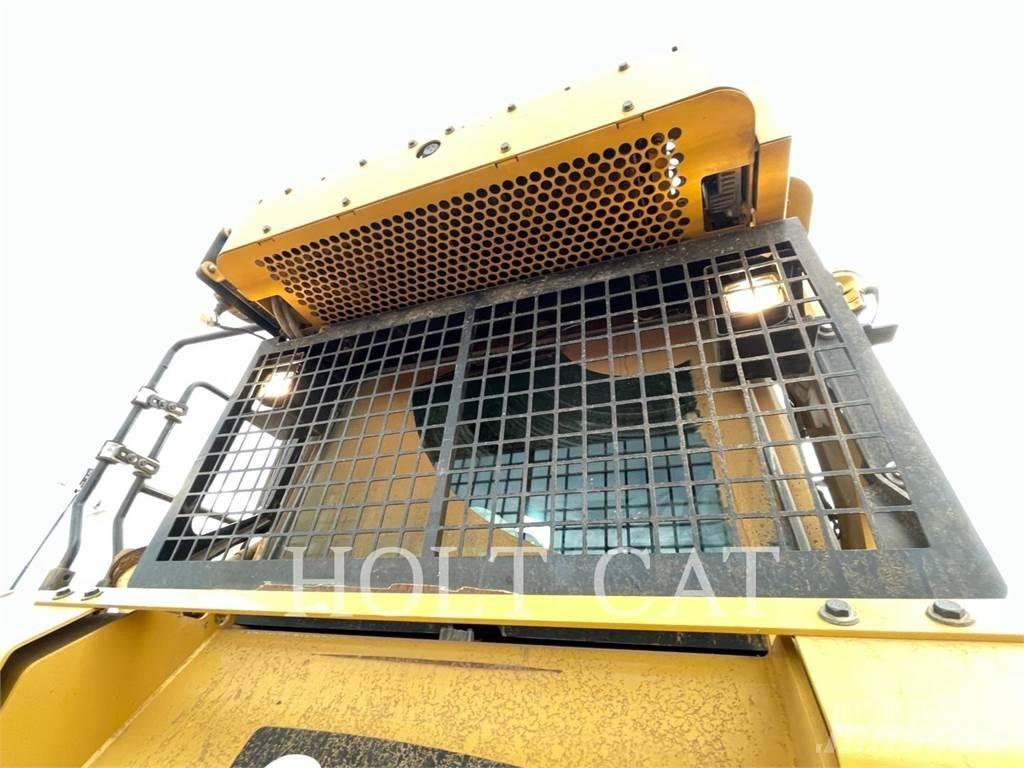 CAT D6T Kāpurķēžu buldozeri