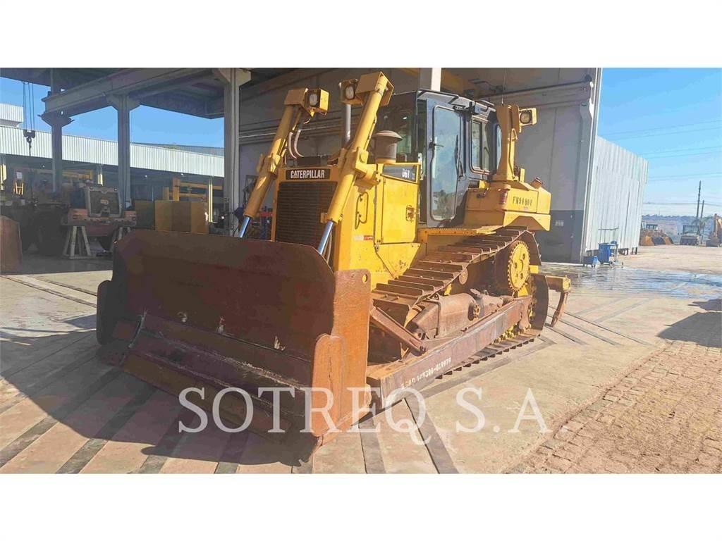 CAT D6T Kāpurķēžu buldozeri