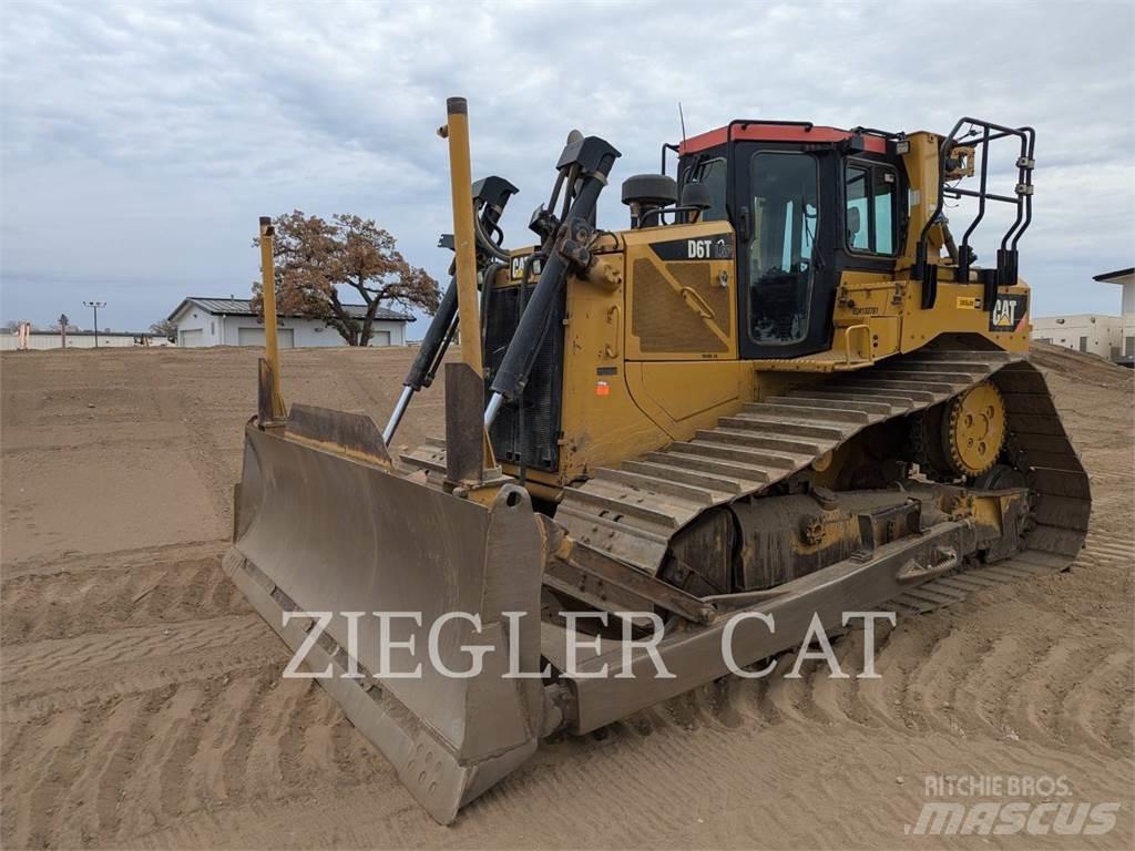 CAT D6T Kāpurķēžu buldozeri