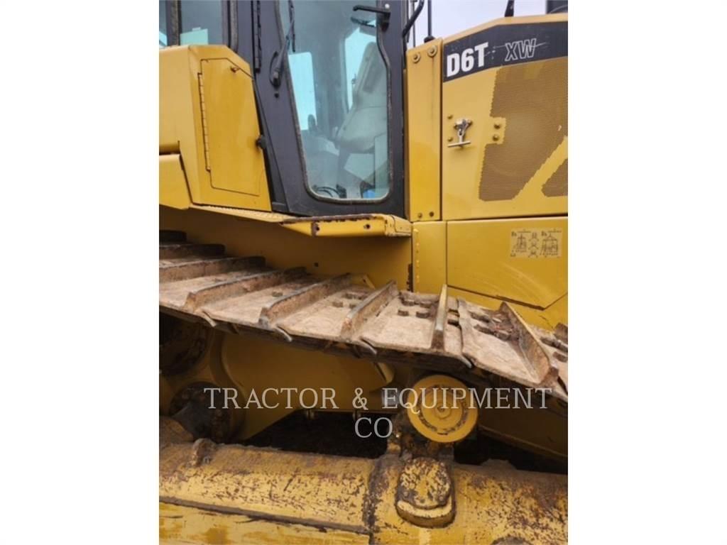 CAT D6T Kāpurķēžu buldozeri