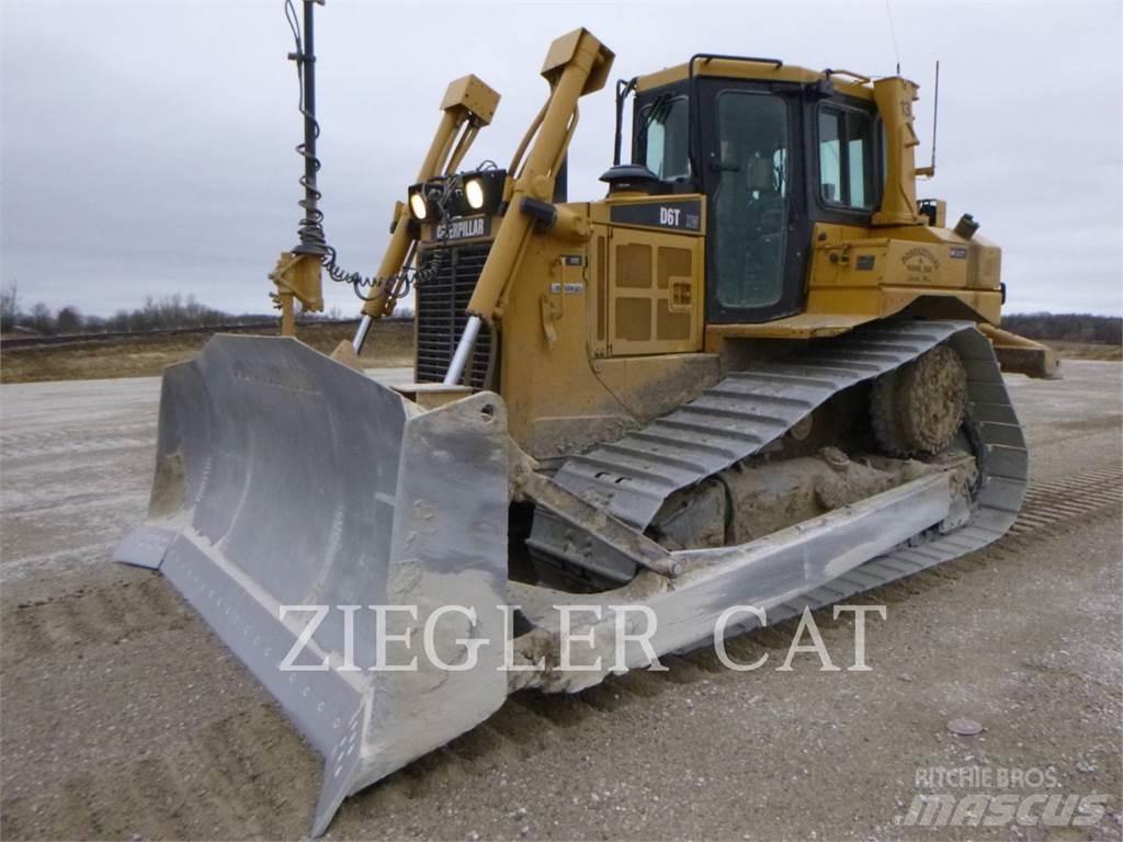 CAT D6T Kāpurķēžu buldozeri