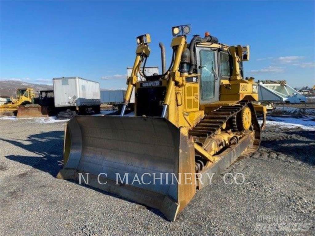 CAT D6T Kāpurķēžu buldozeri