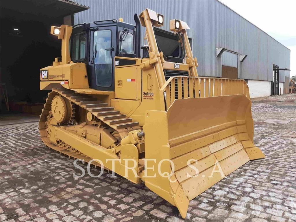 CAT D6T Kāpurķēžu buldozeri
