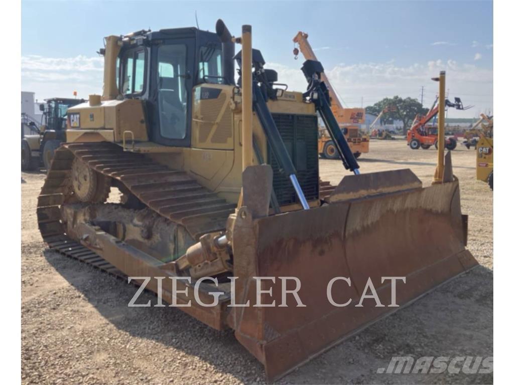 CAT D6T Kāpurķēžu buldozeri