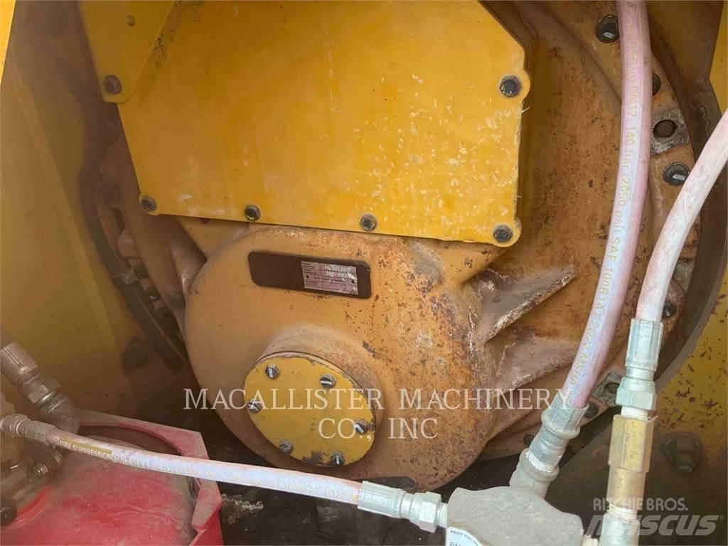 CAT D6T Kāpurķēžu buldozeri