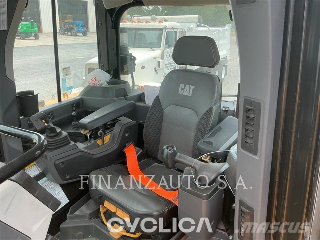 CAT D6T Kāpurķēžu buldozeri