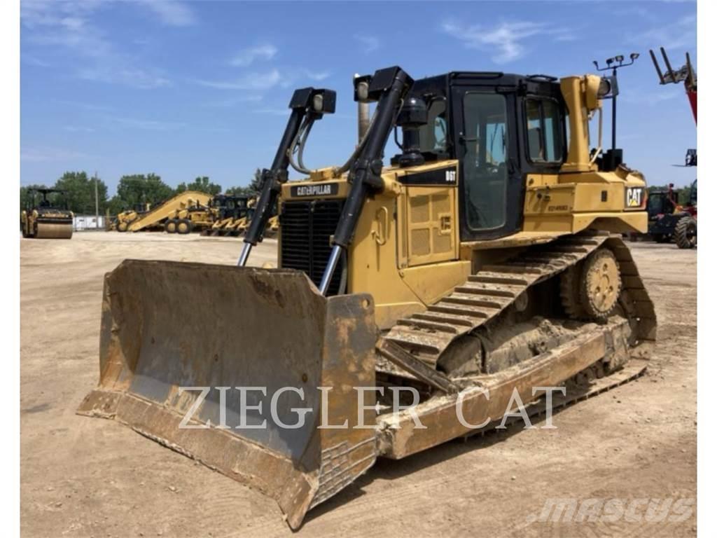 CAT D6T Kāpurķēžu buldozeri