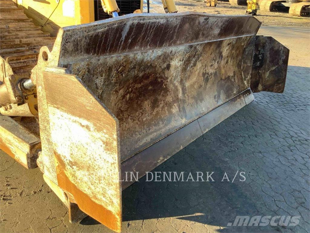 CAT D6T Kāpurķēžu buldozeri