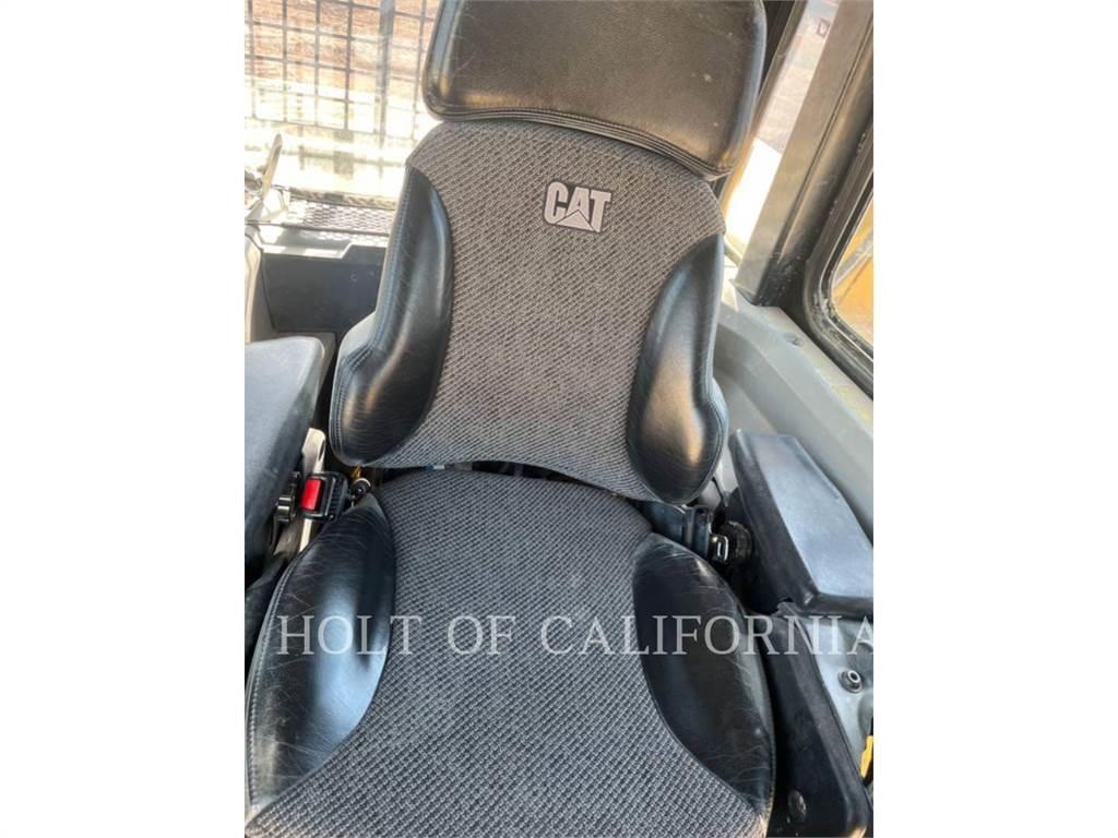 CAT D6T LGP Kāpurķēžu buldozeri