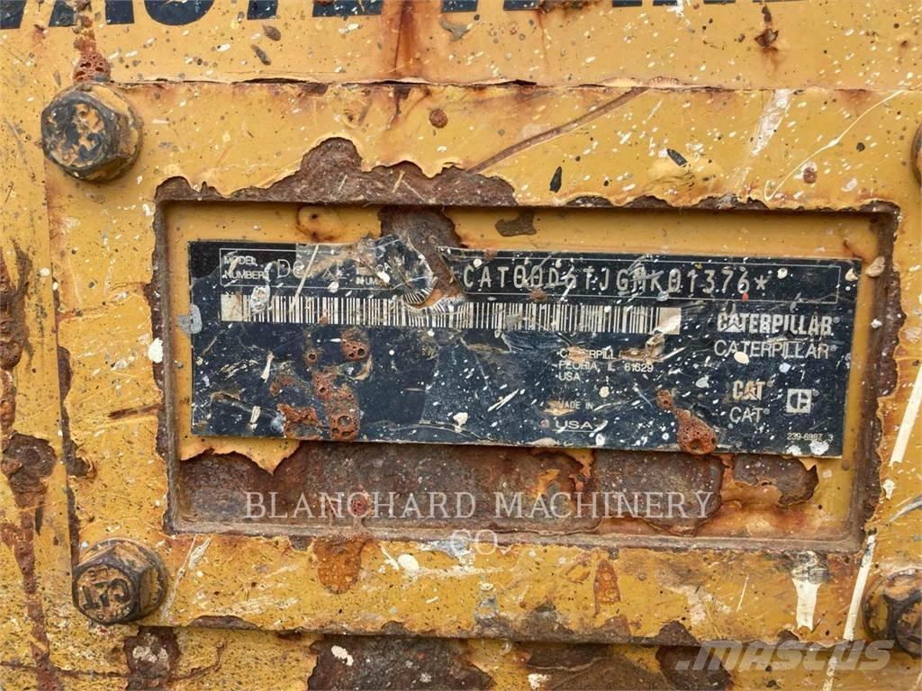 CAT D6T XL Kāpurķēžu buldozeri