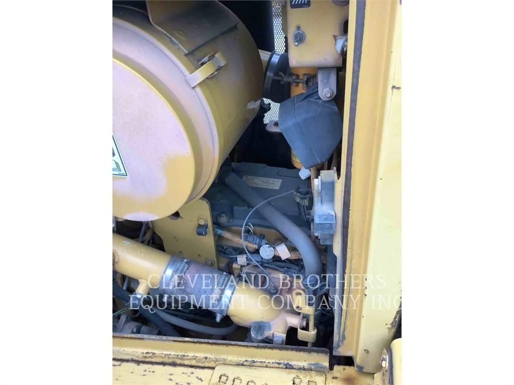CAT D6T XW Kāpurķēžu buldozeri
