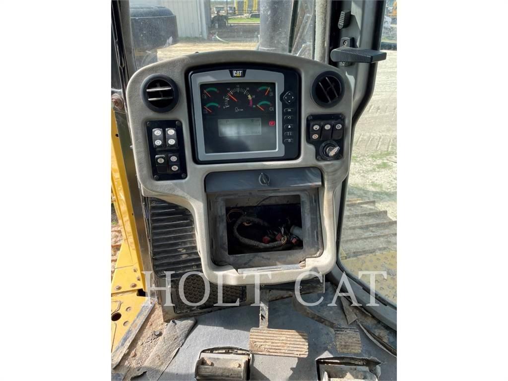 CAT D6T XWVPRI Kāpurķēžu buldozeri