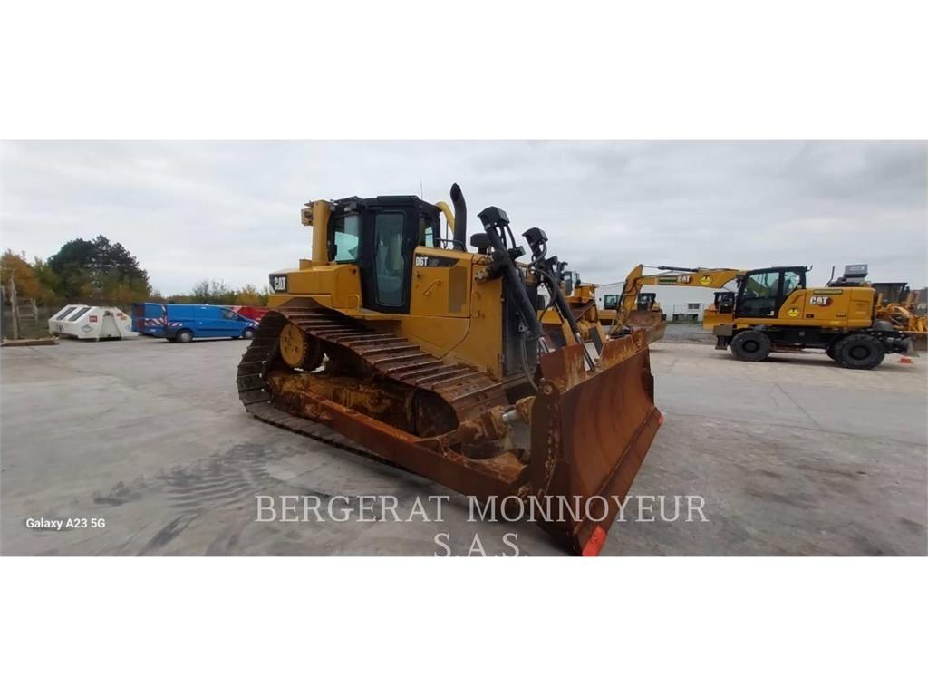CAT D6T4F LGP Kāpurķēžu buldozeri