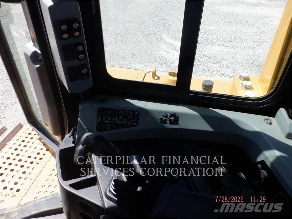 CAT D6TVP Kāpurķēžu buldozeri