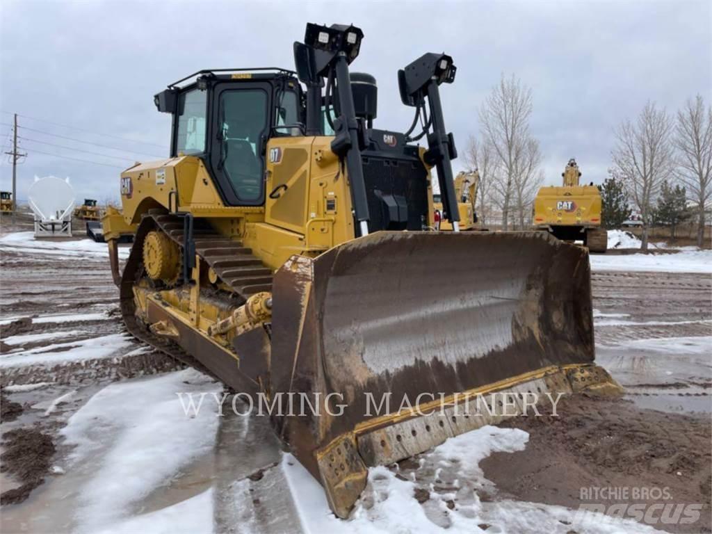 CAT D7 Kāpurķēžu buldozeri