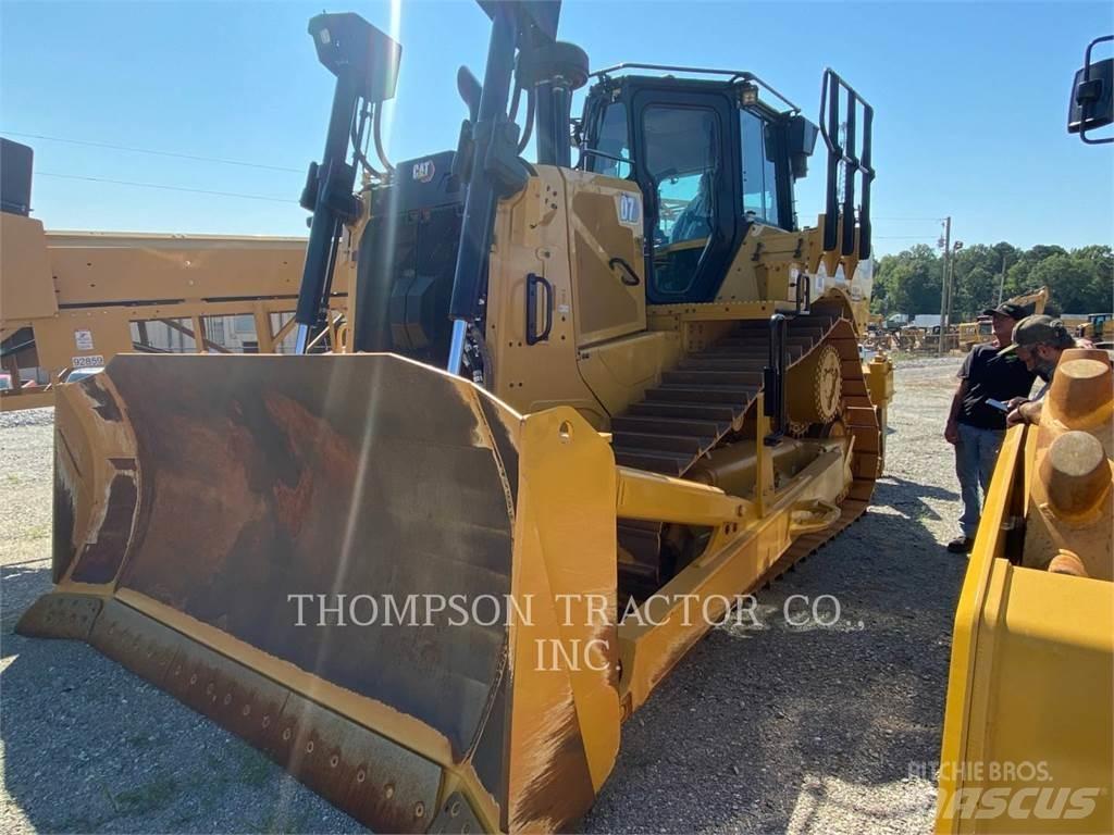 CAT D7 Kāpurķēžu buldozeri