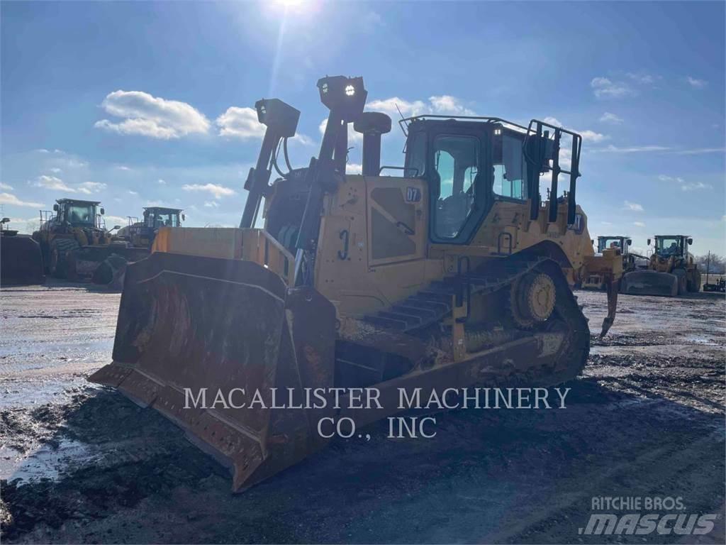 CAT D7 Kāpurķēžu buldozeri