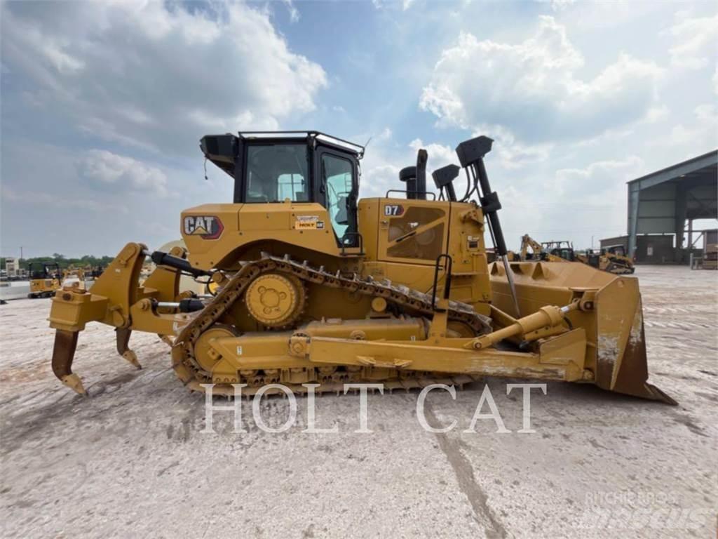 CAT D7 Kāpurķēžu buldozeri