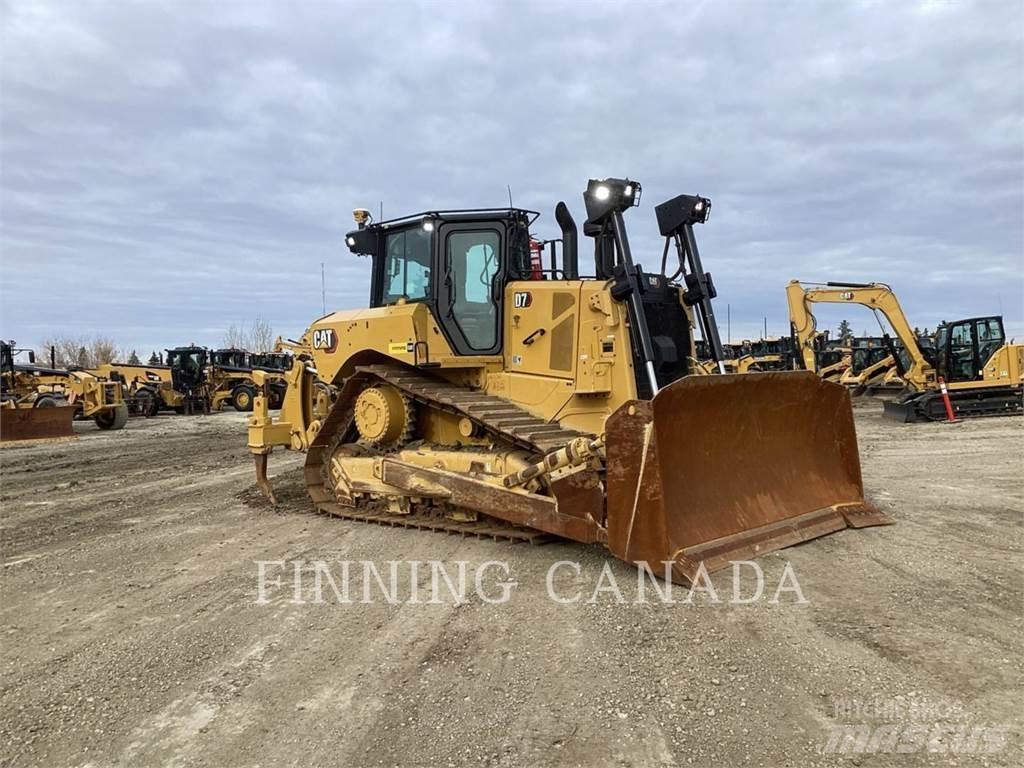 CAT D7-17 Kāpurķēžu buldozeri