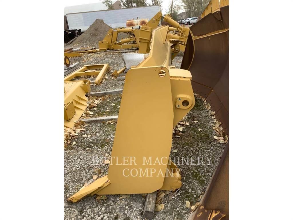 CAT D7E Naži