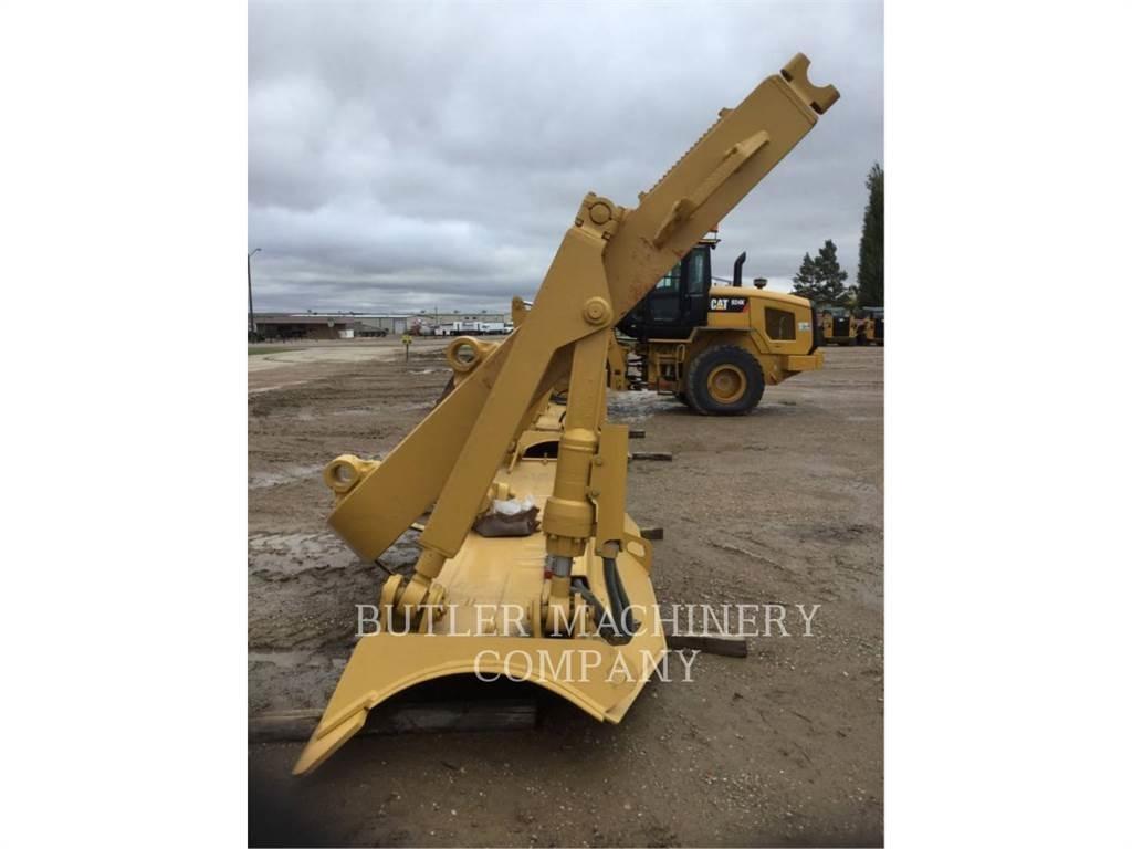 CAT D7E A BLADE Naži
