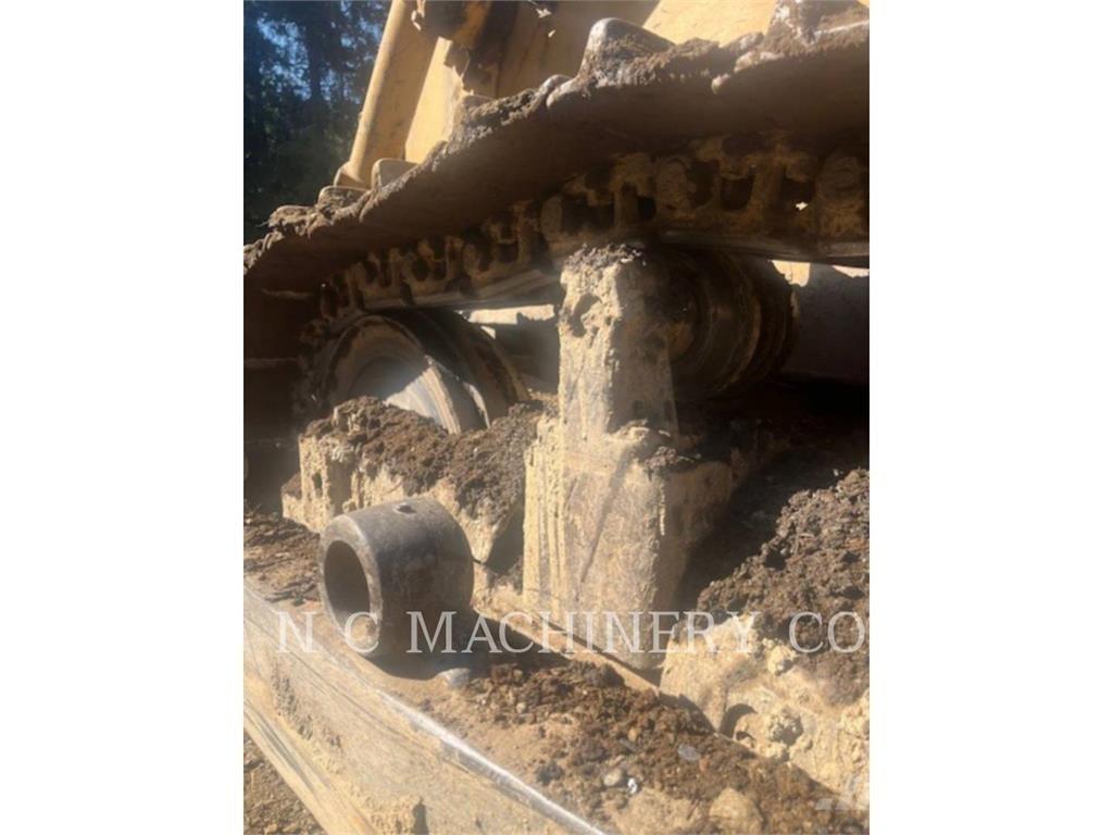CAT D7G Kāpurķēžu buldozeri