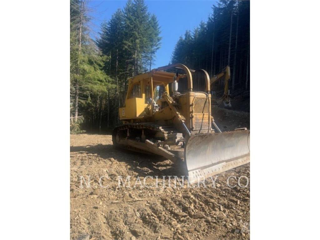 CAT D7G Kāpurķēžu buldozeri