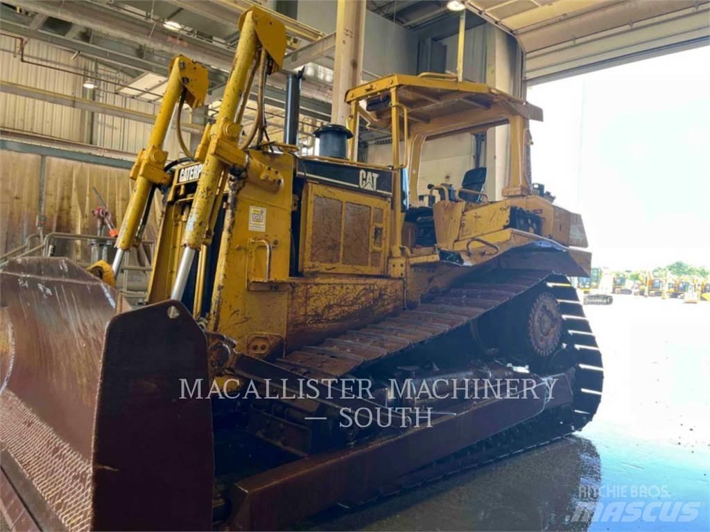 CAT D7R Kāpurķēžu buldozeri