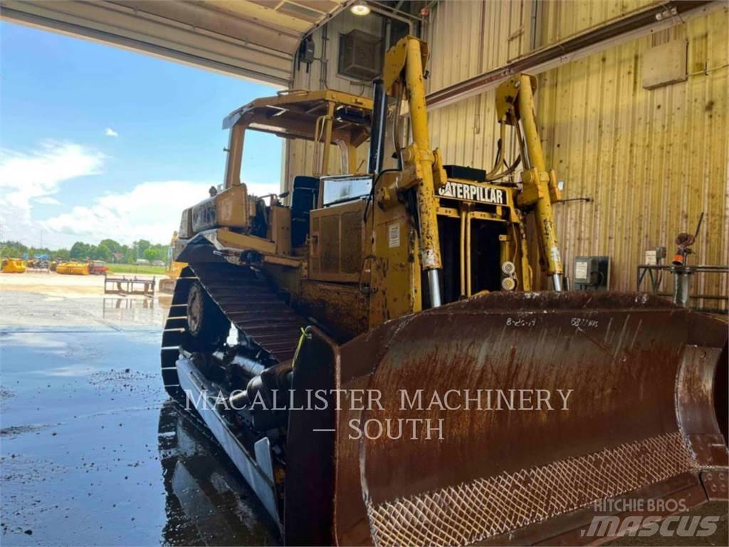 CAT D7R Kāpurķēžu buldozeri